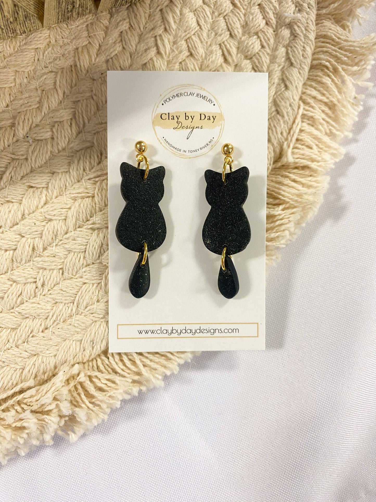 Black Cat - polymer clay earring 